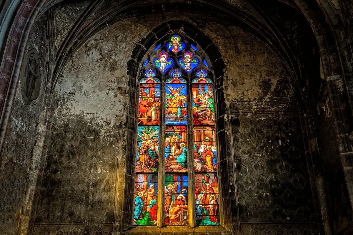 A Origem da Igreja Católica e o Surgimento do Vaticano
